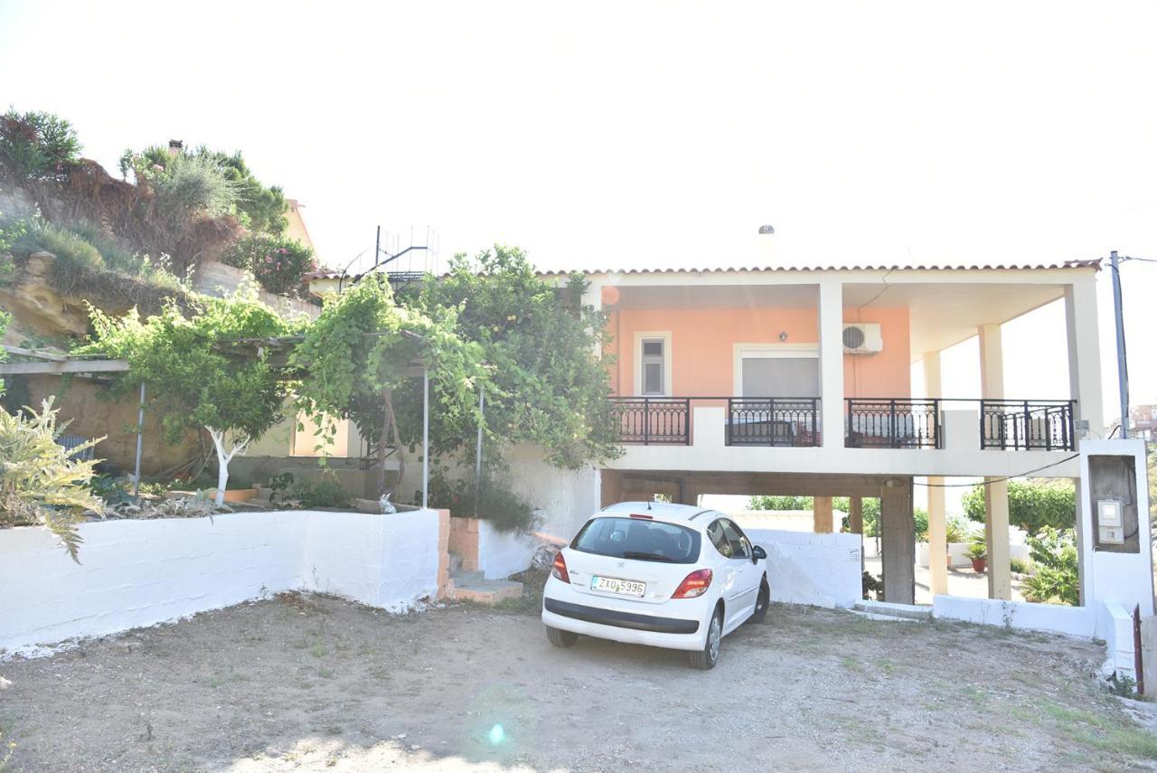 Irene'S Beach Front House Vromopousi Exterior foto